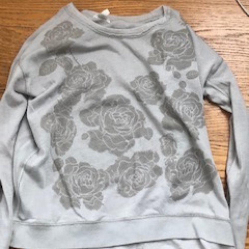 Aeropostle flower long sleeve shirt